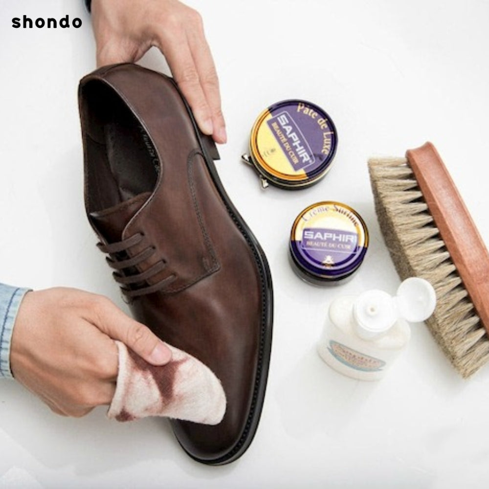 Cách làm mềm da giày