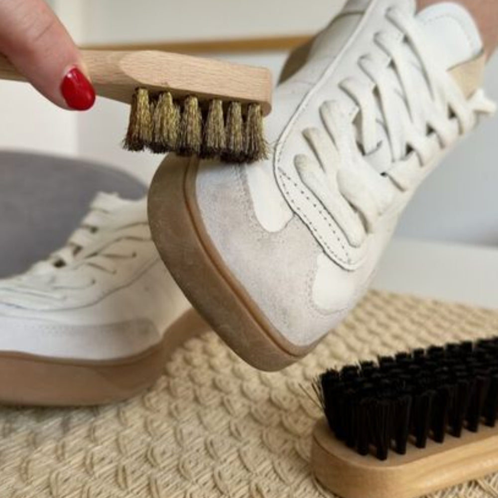 Cách xử lý giày dép bị ẩm ướt