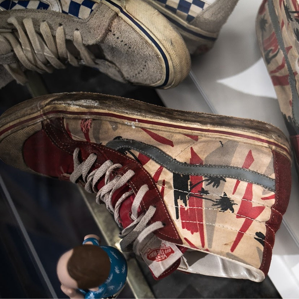 Cách xử lý giày vải bị bạc