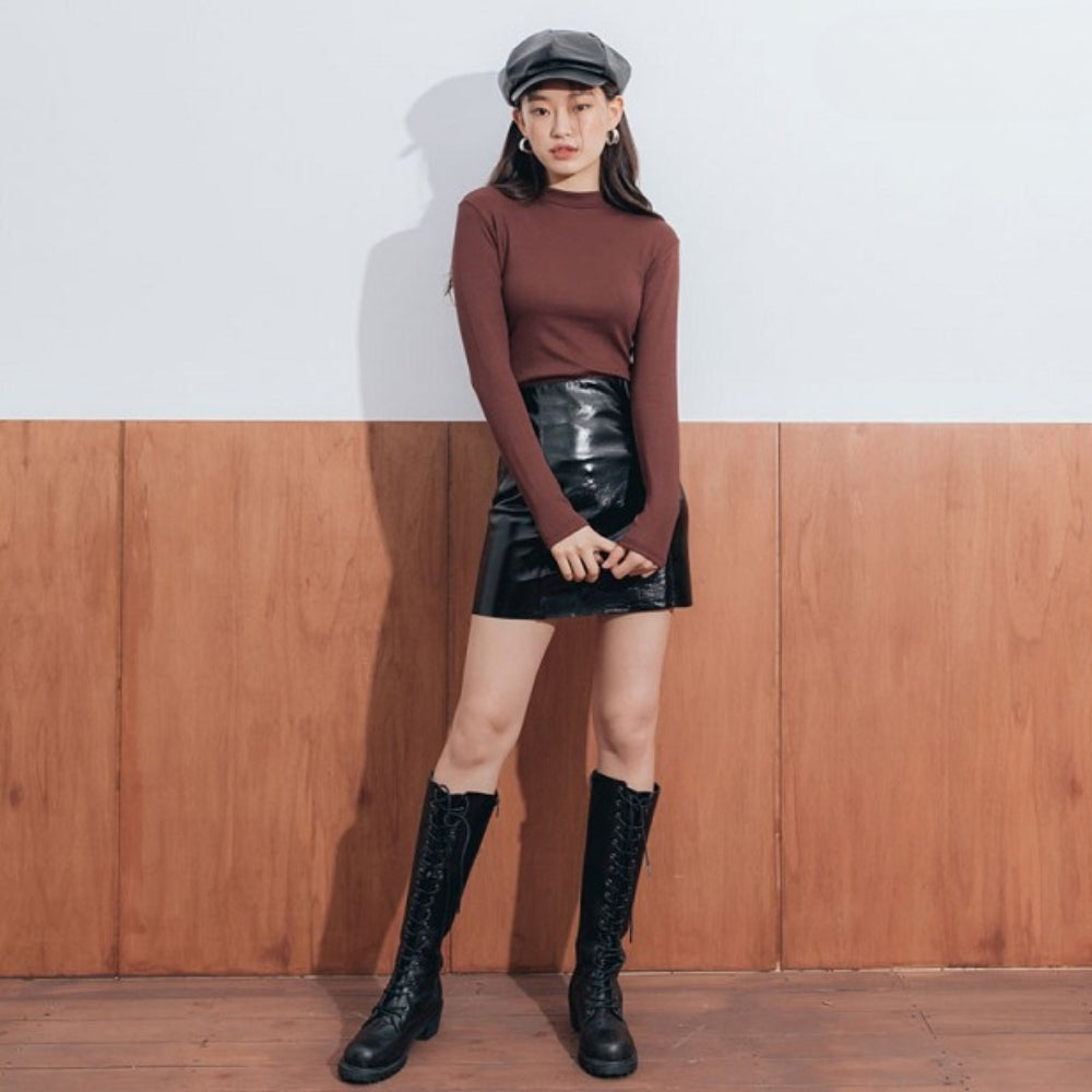 Chân váy da đi với giày gì đẹp