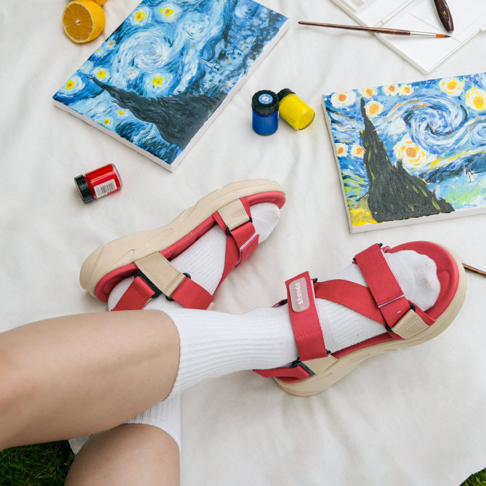 Những mẫu sandal hot nhất hiện nay