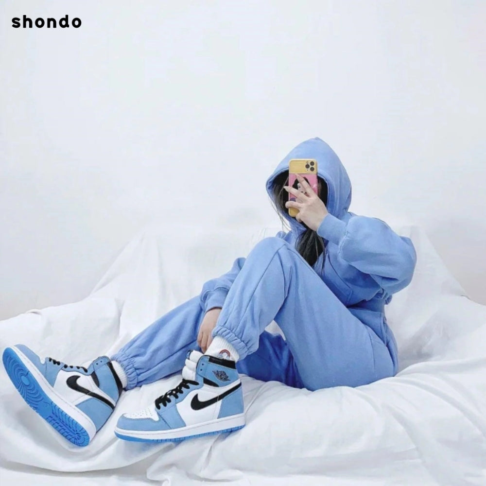 Phối đồ với giày xanh dương nam