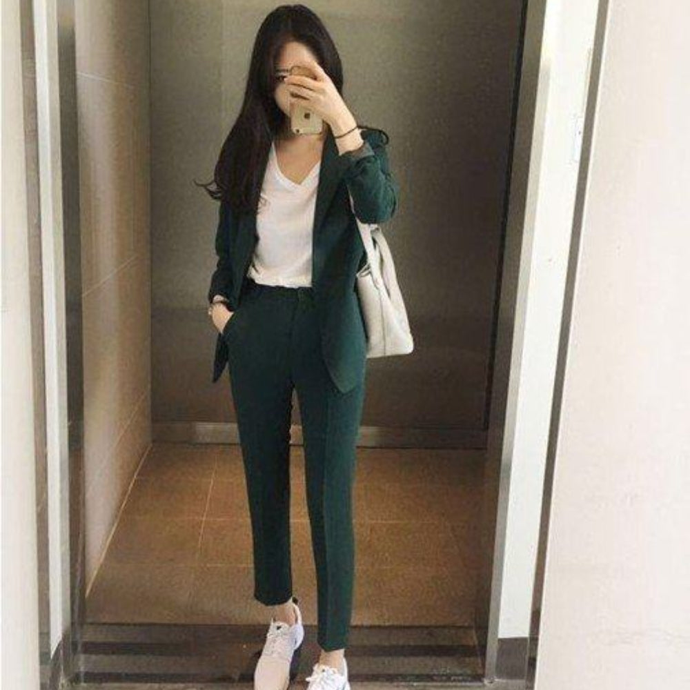 Phối giày với vest nữ