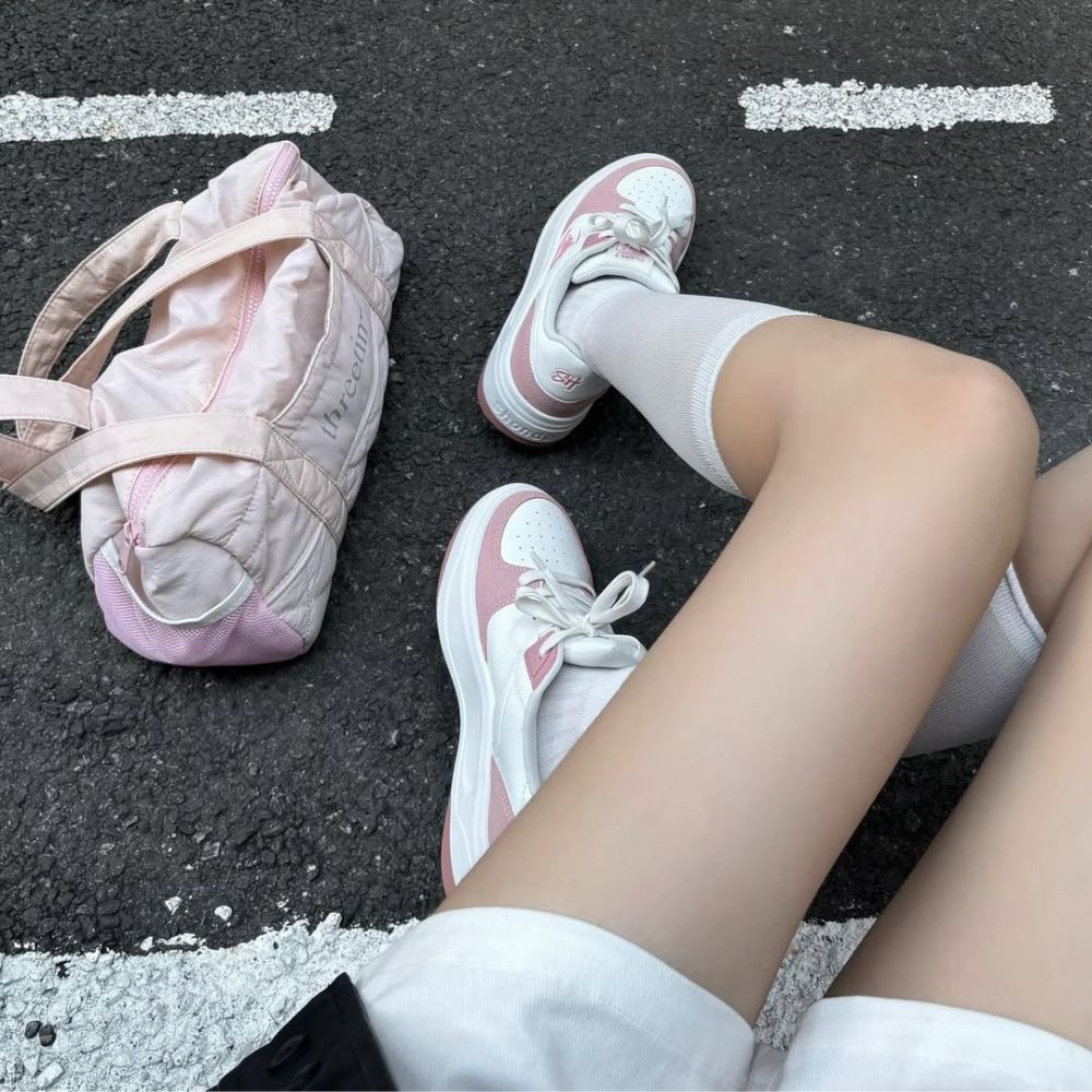 Sneaker Class 2 tái xuất với 3 gam màu mới nhất 2025