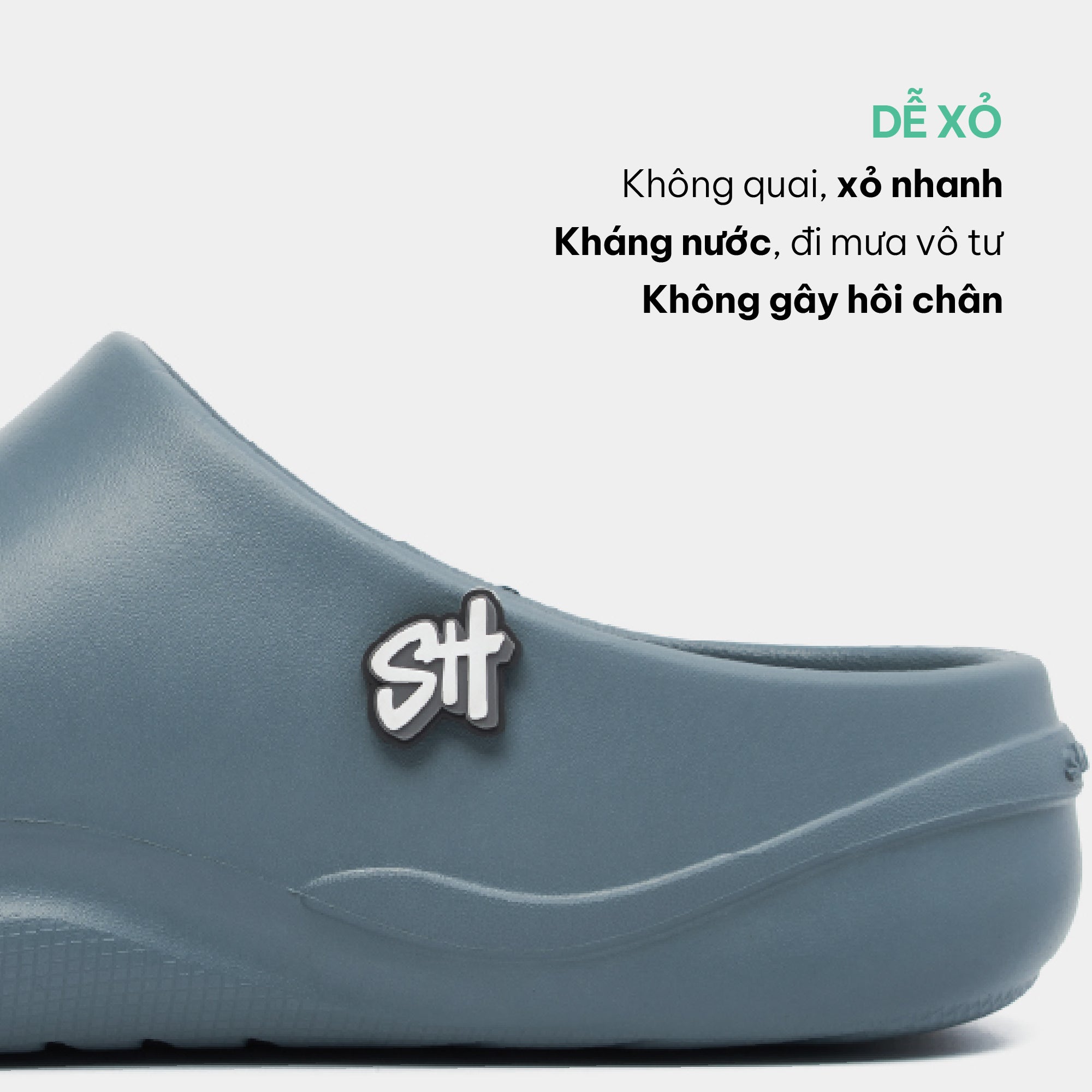 Clog Suke nam nữ nhựa đúc gắn charm xanh dương đậm