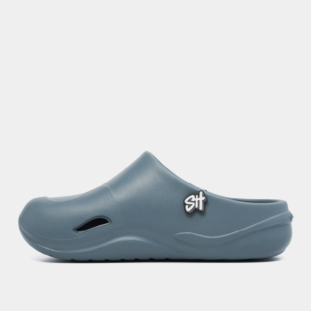 Clog Suke nam nữ nhựa đúc gắn charm xanh dương đậm