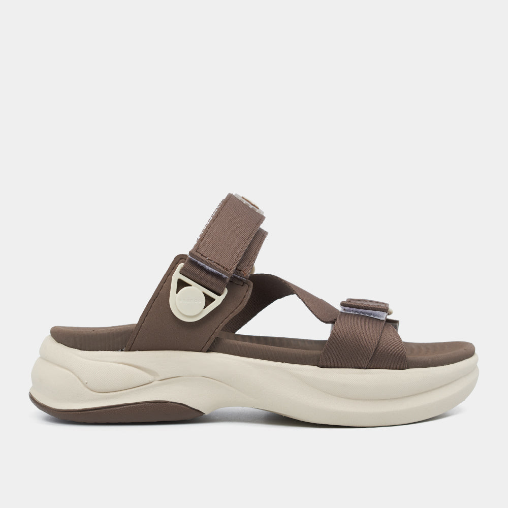 Sandal nam nữ F8B quai xoay nâu đậm