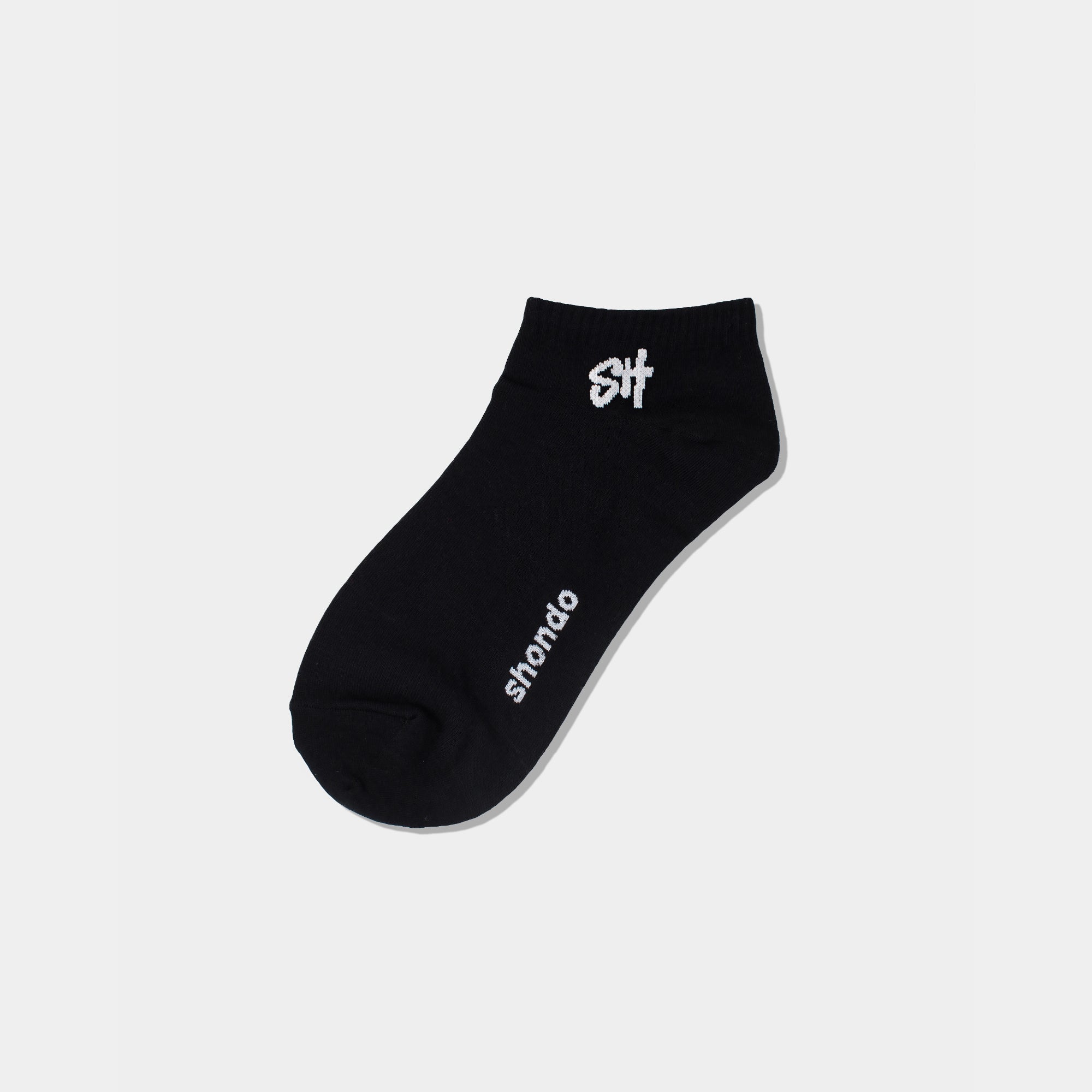 Set 2 vớ cổ thấp trắng và đen logo SH
