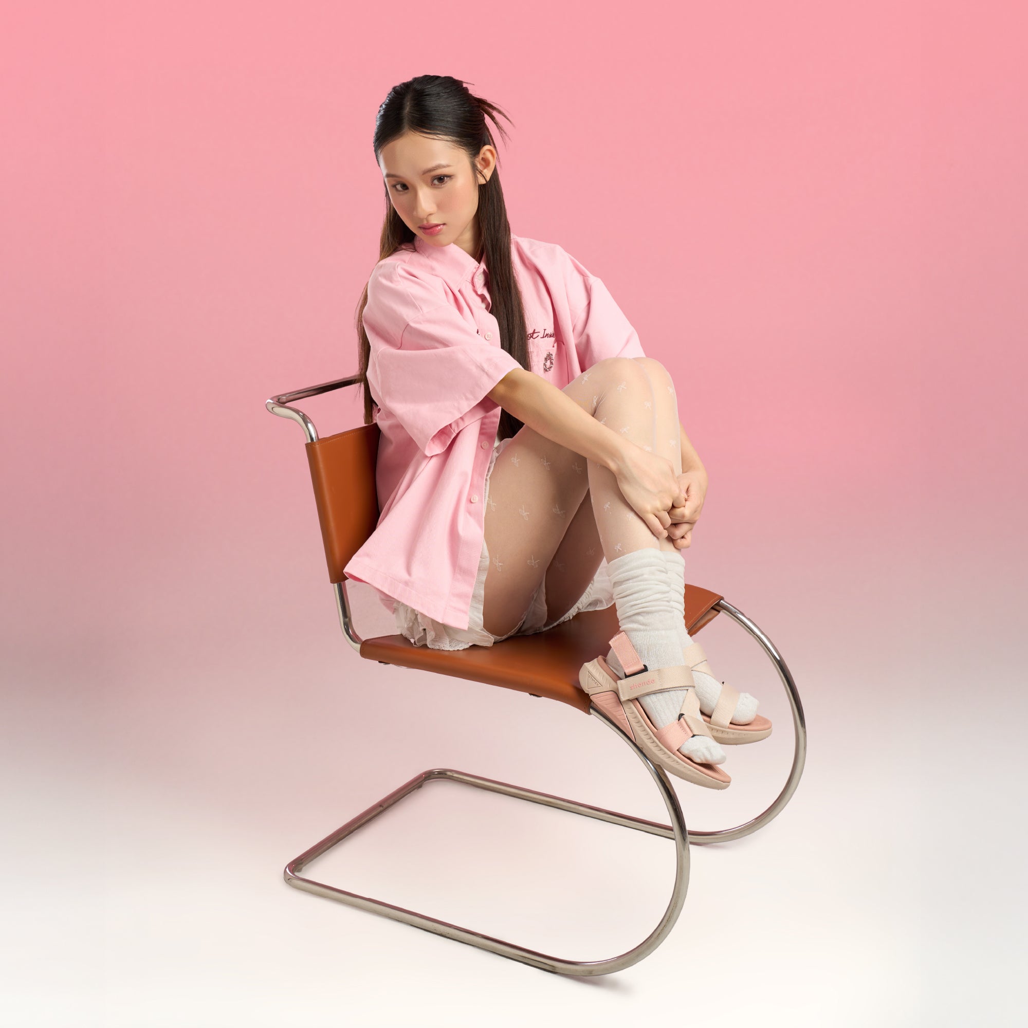 Sandal F7R quai chéo nữ hồng