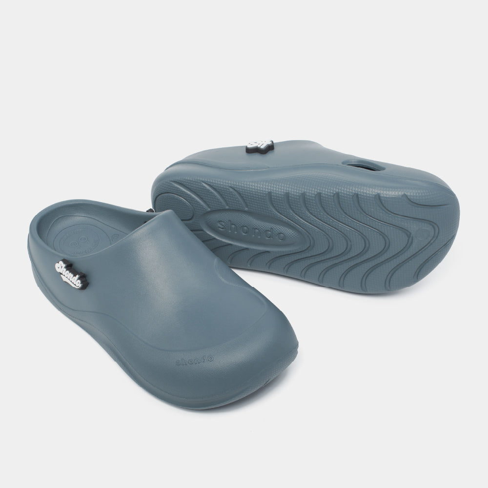 Clog Suke nam nữ nhựa đúc gắn charm xanh dương đậm