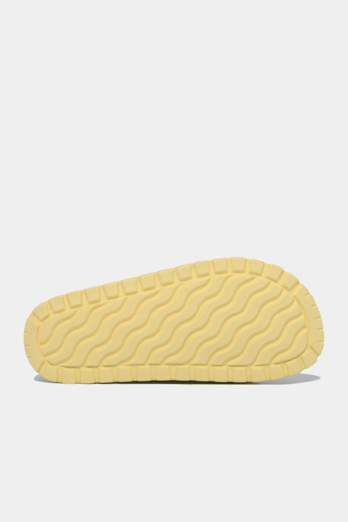 Trendy bread slippers with 4 yellow plastic straps