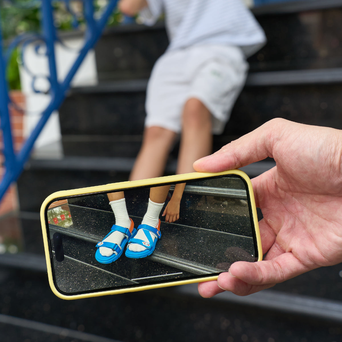 Sandal bé trai Little 6 xanh dương