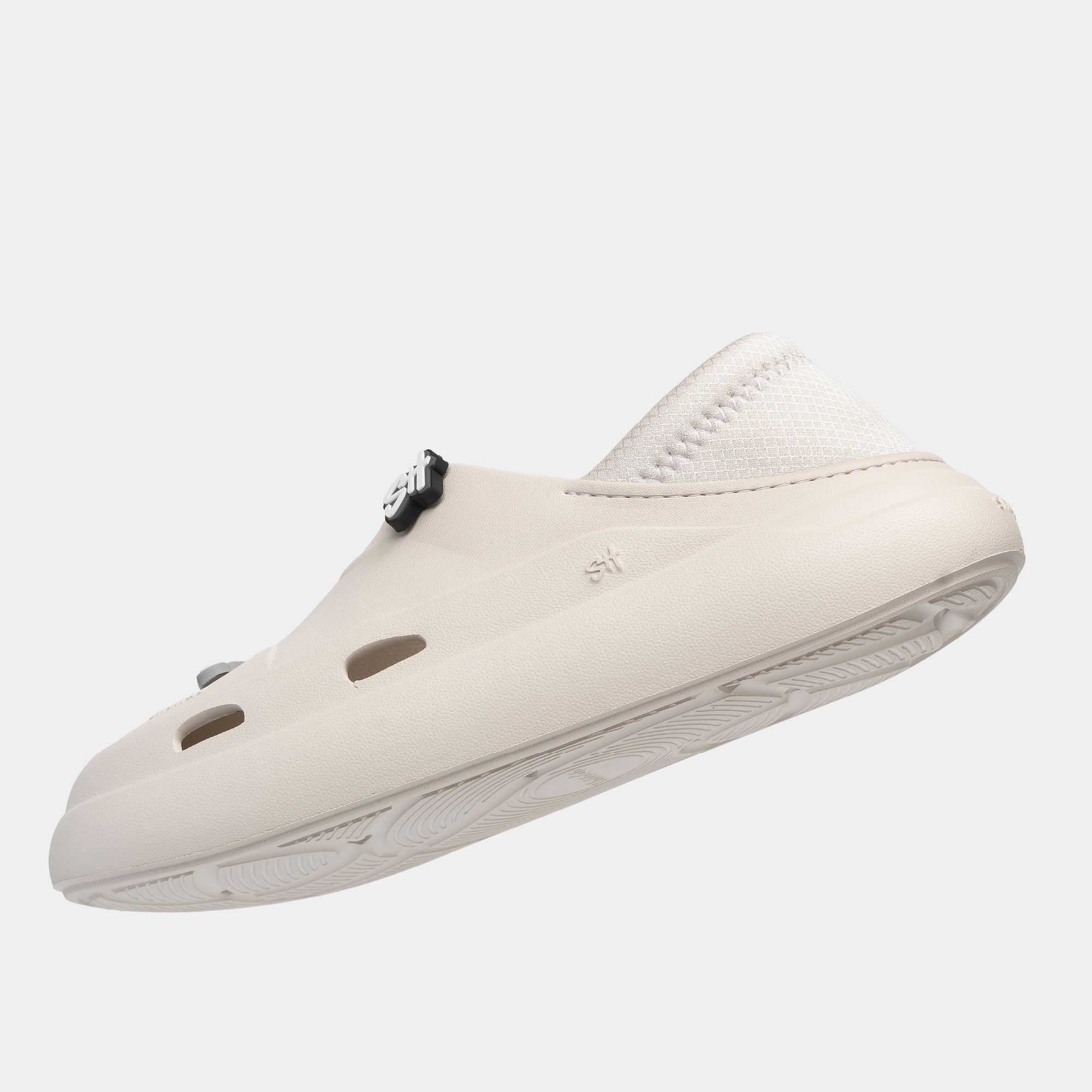 Giày sneaker Class 3 không cột dây trắng