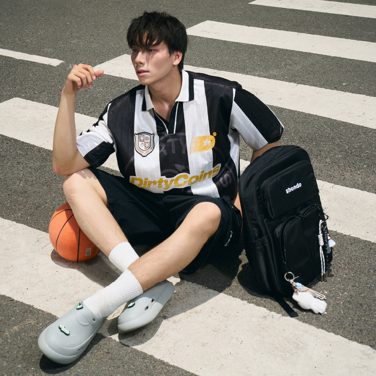 Giày sneaker Class 3 không dây xám