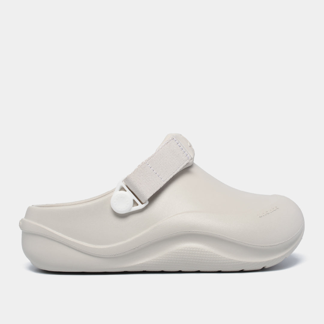 Clog SUKE nhựa đúc nam nữ trắng