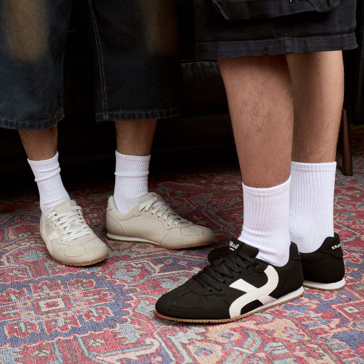 Giày sneaker đế thấp nam nữ Class 5 đen