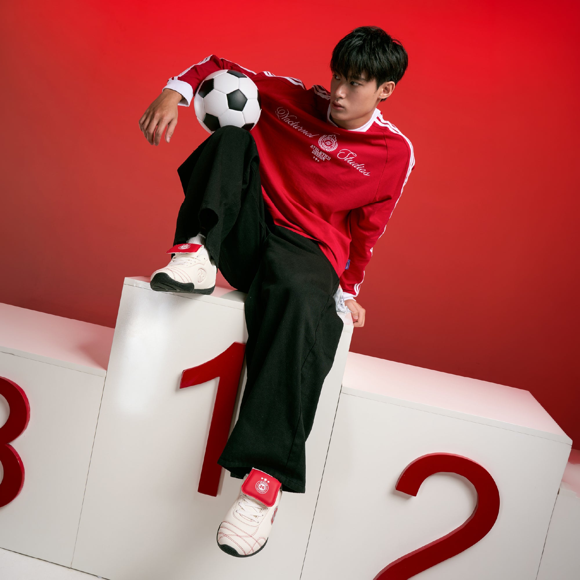 Sneaker Class 7 CHAMPION 26 nam trắng