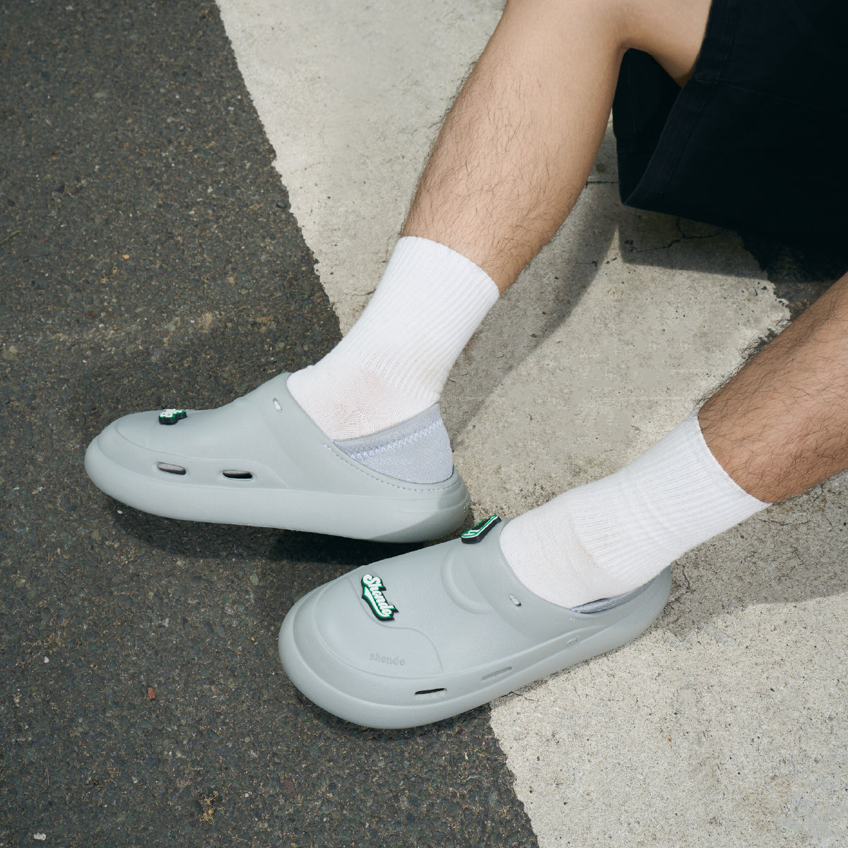 Giày sneaker Class 3 không dây xám