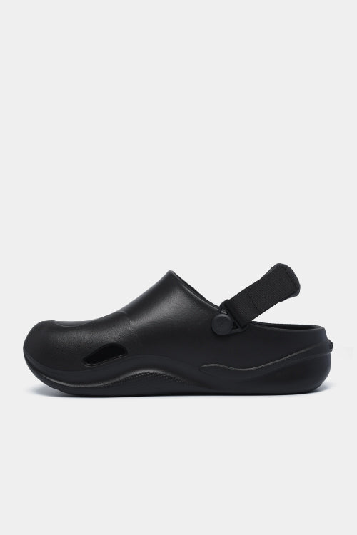 SUKE black plastic molded clogs for men and women