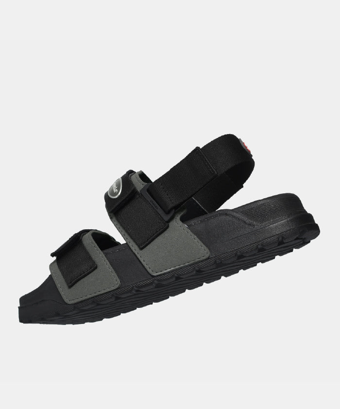 Platy 4 black strap sandals