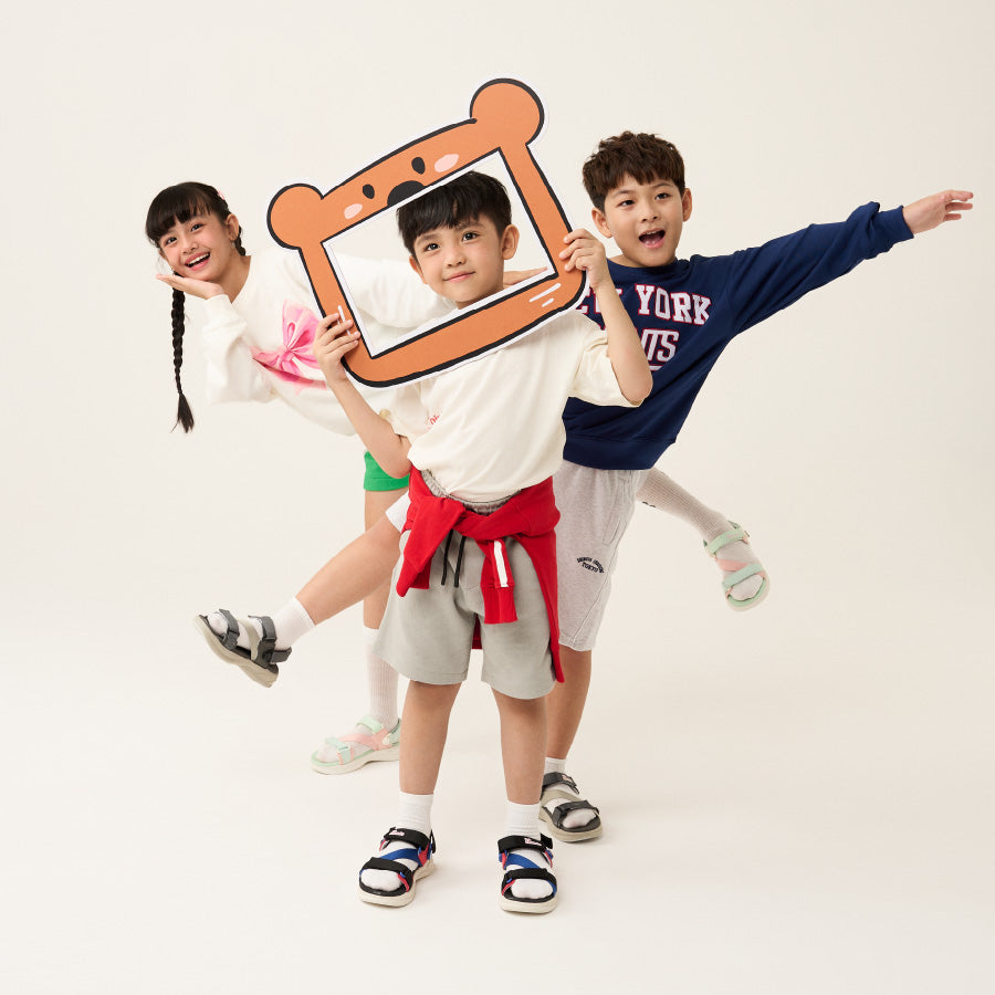 Sandal trẻ em Little 8 quai xoay xám