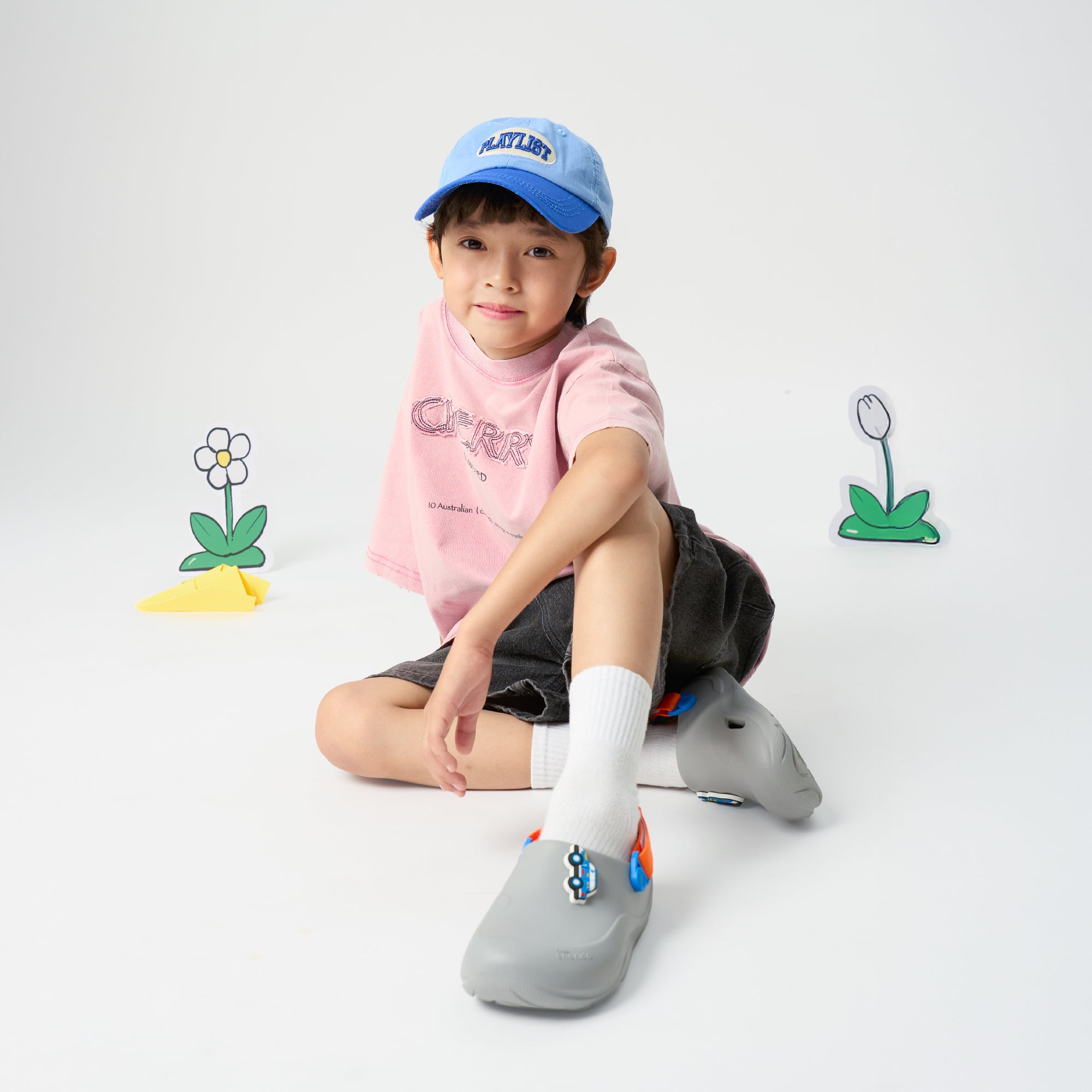 Clog Little Suke bé trai nhựa đúc xám