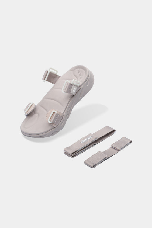 Sandal nữ F8M nâu