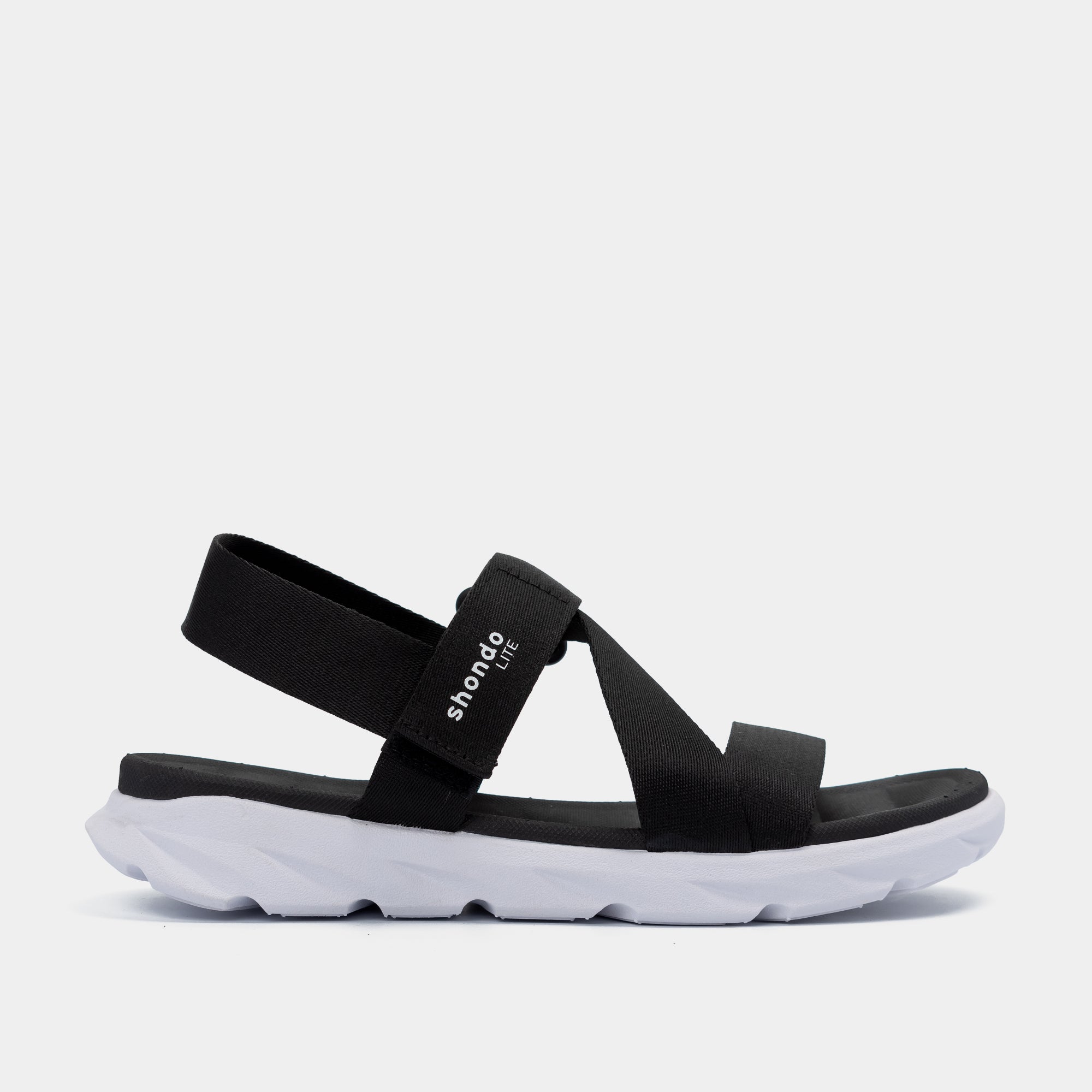 Sandal học sinh F6S Shondo Lite đen trắng