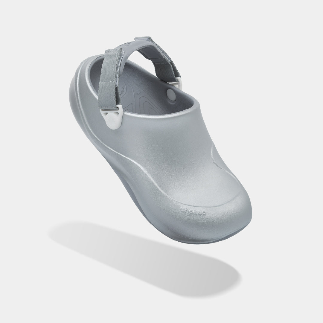 Clog nhựa đúc nữ Suke metallic