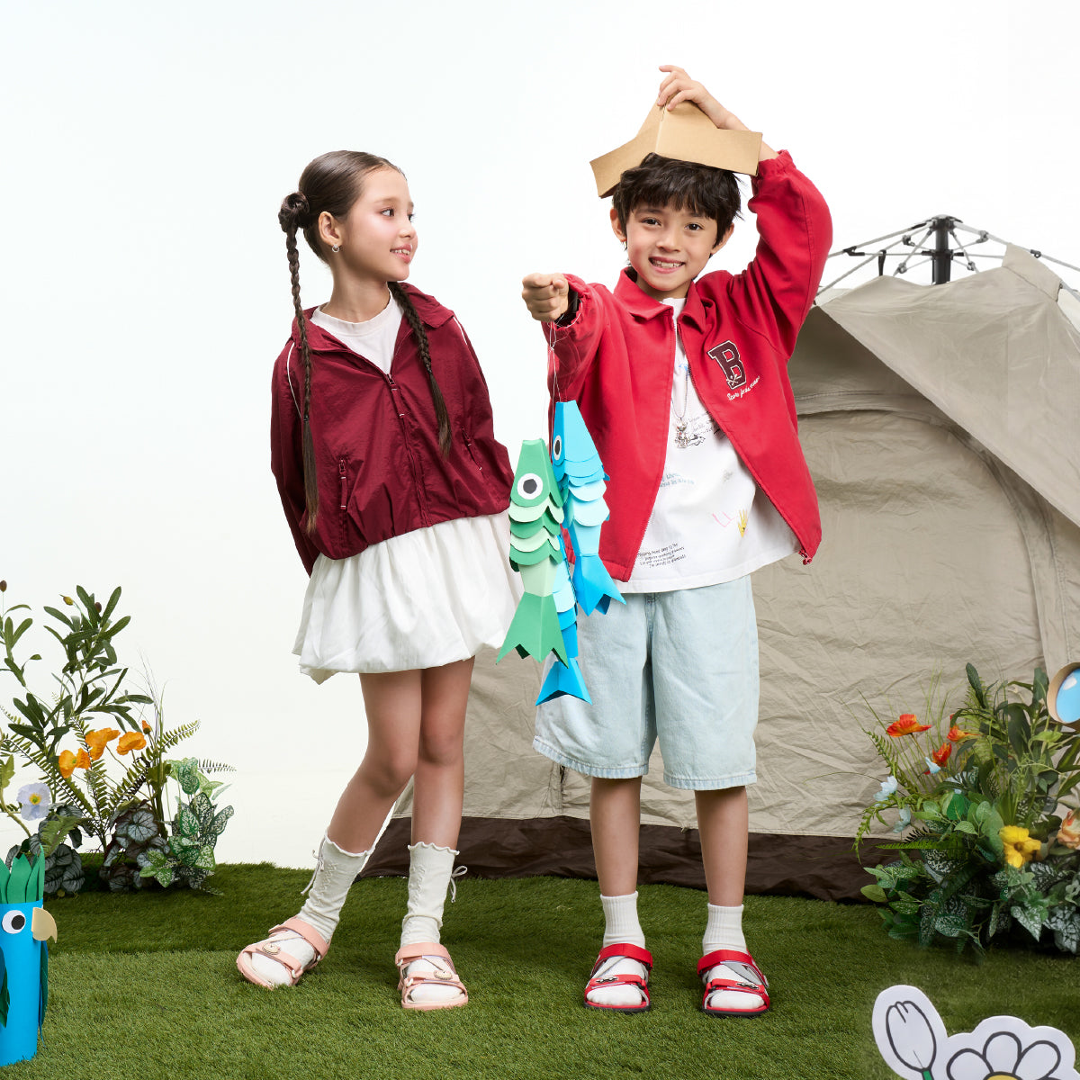 Sandal trẻ em Little 6 quai chéo đỏ xám