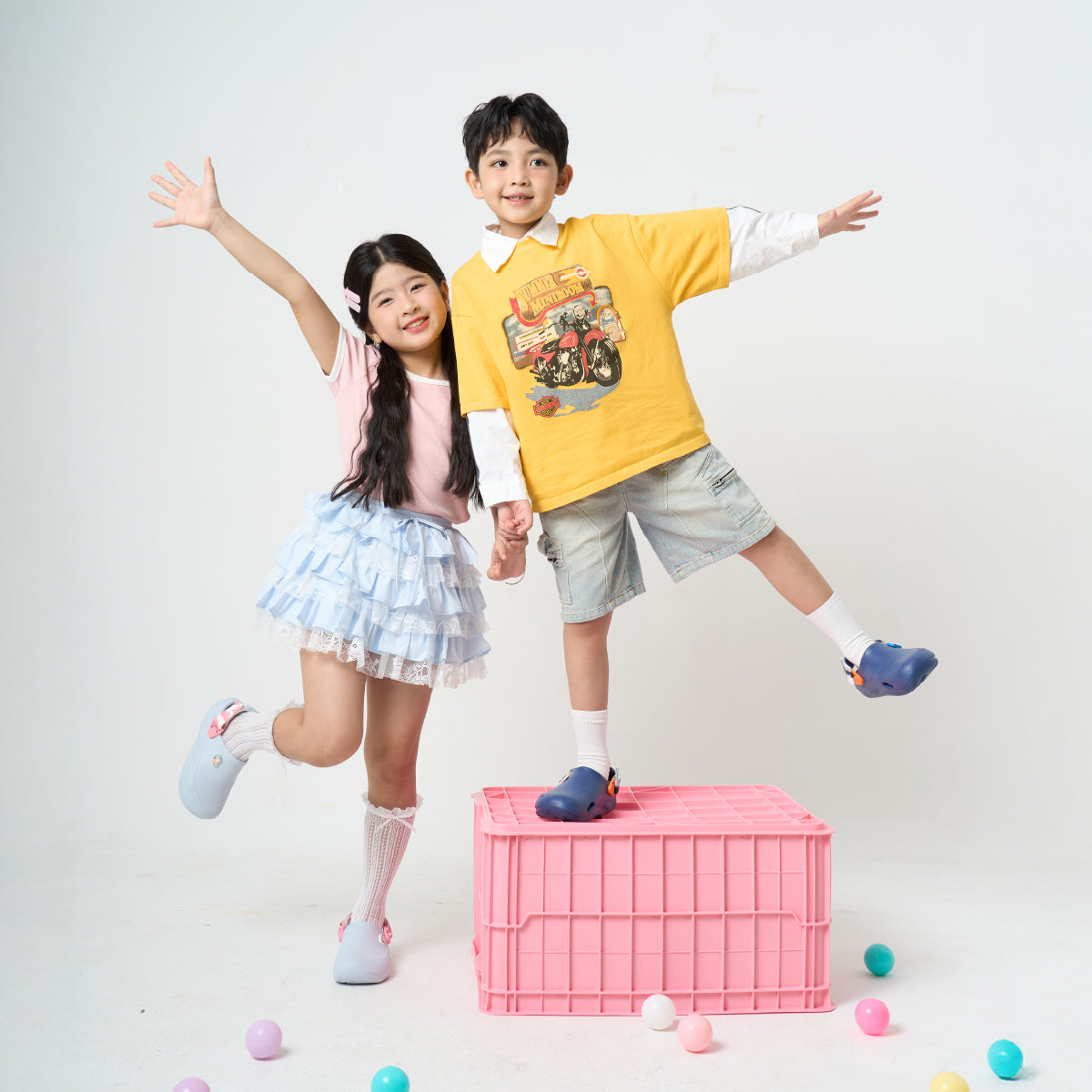Clog Little Suke bé trai nhựa đúc xanh đậm