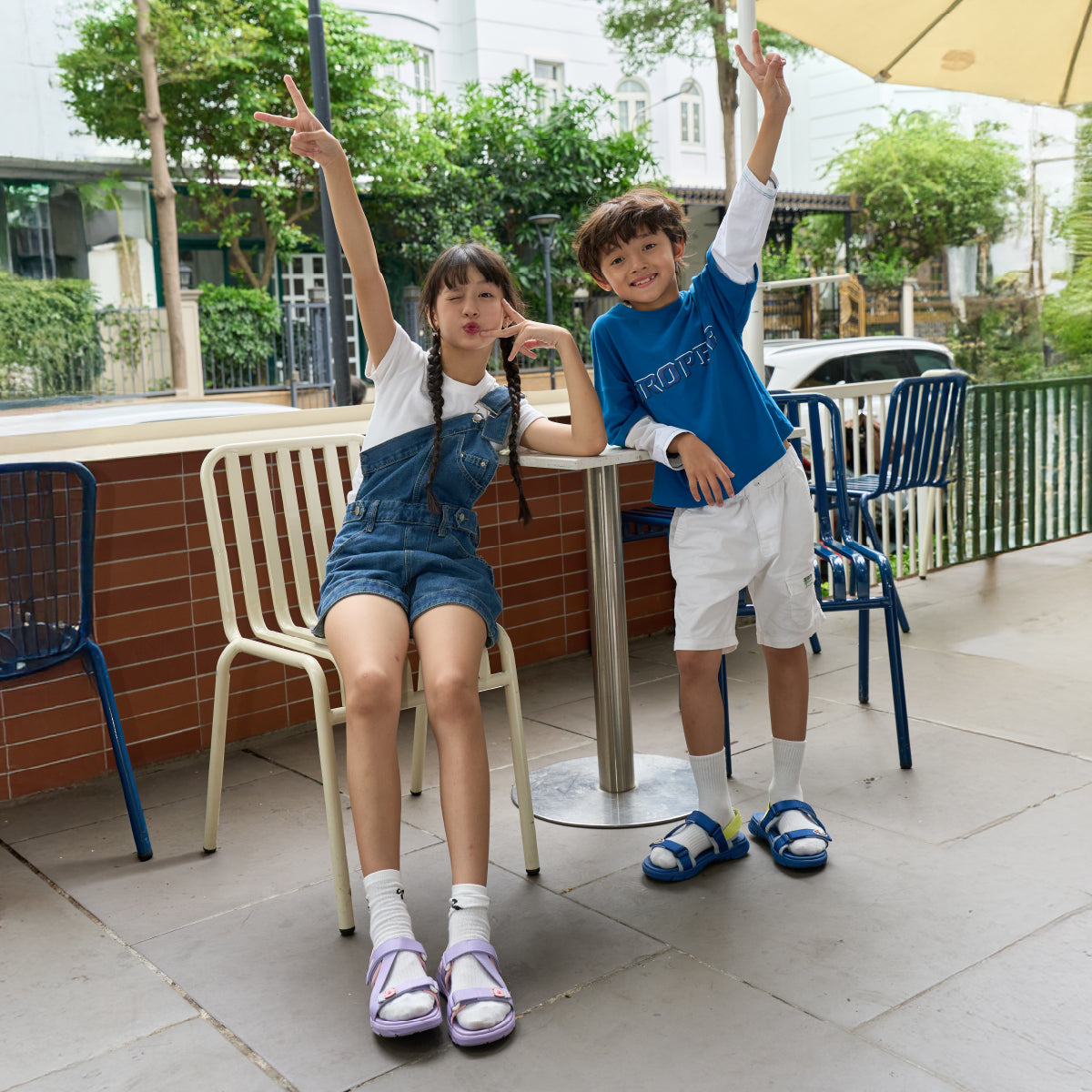 Sandal bé trai Little 6 xanh đậm