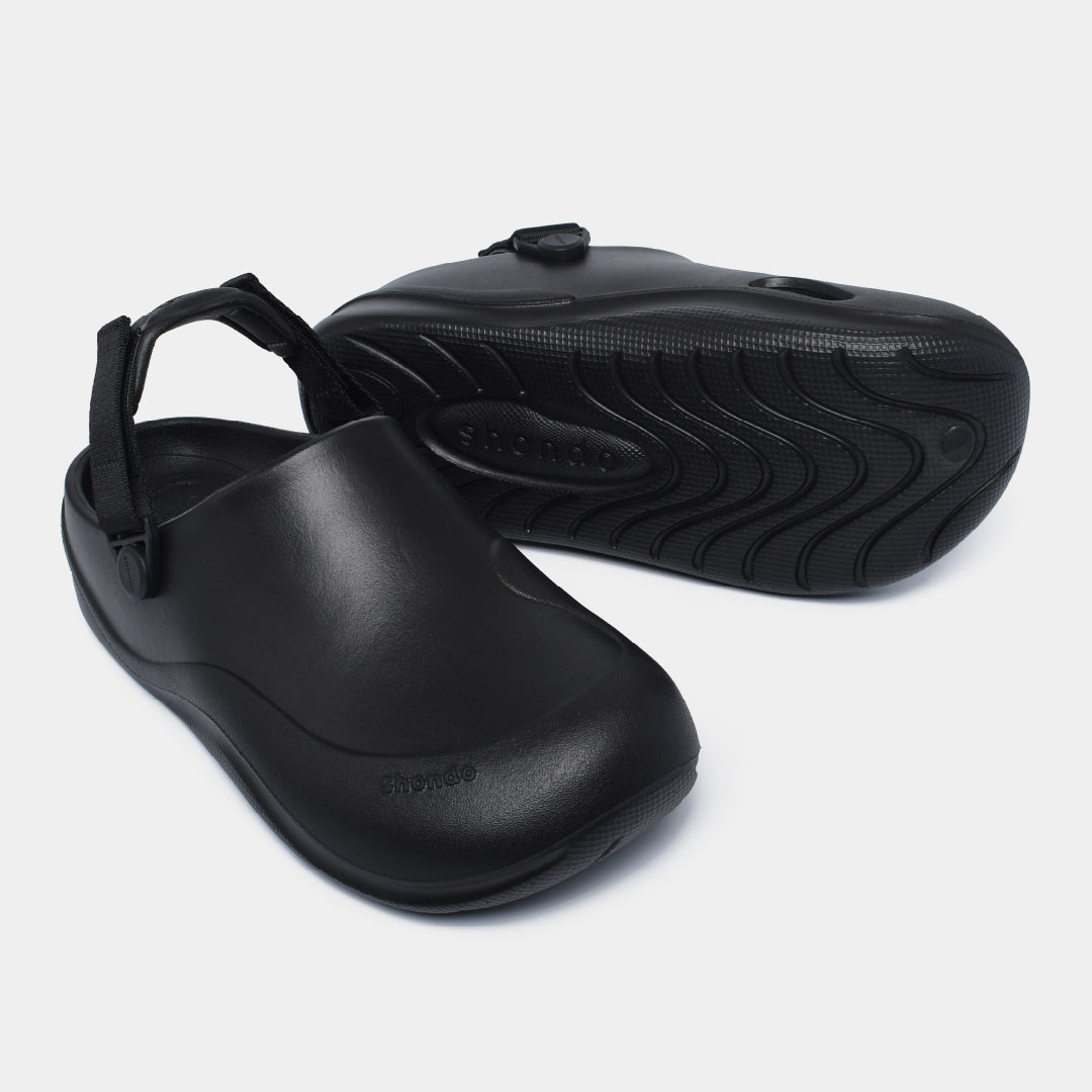 SUKE black plastic molded clogs for men and women