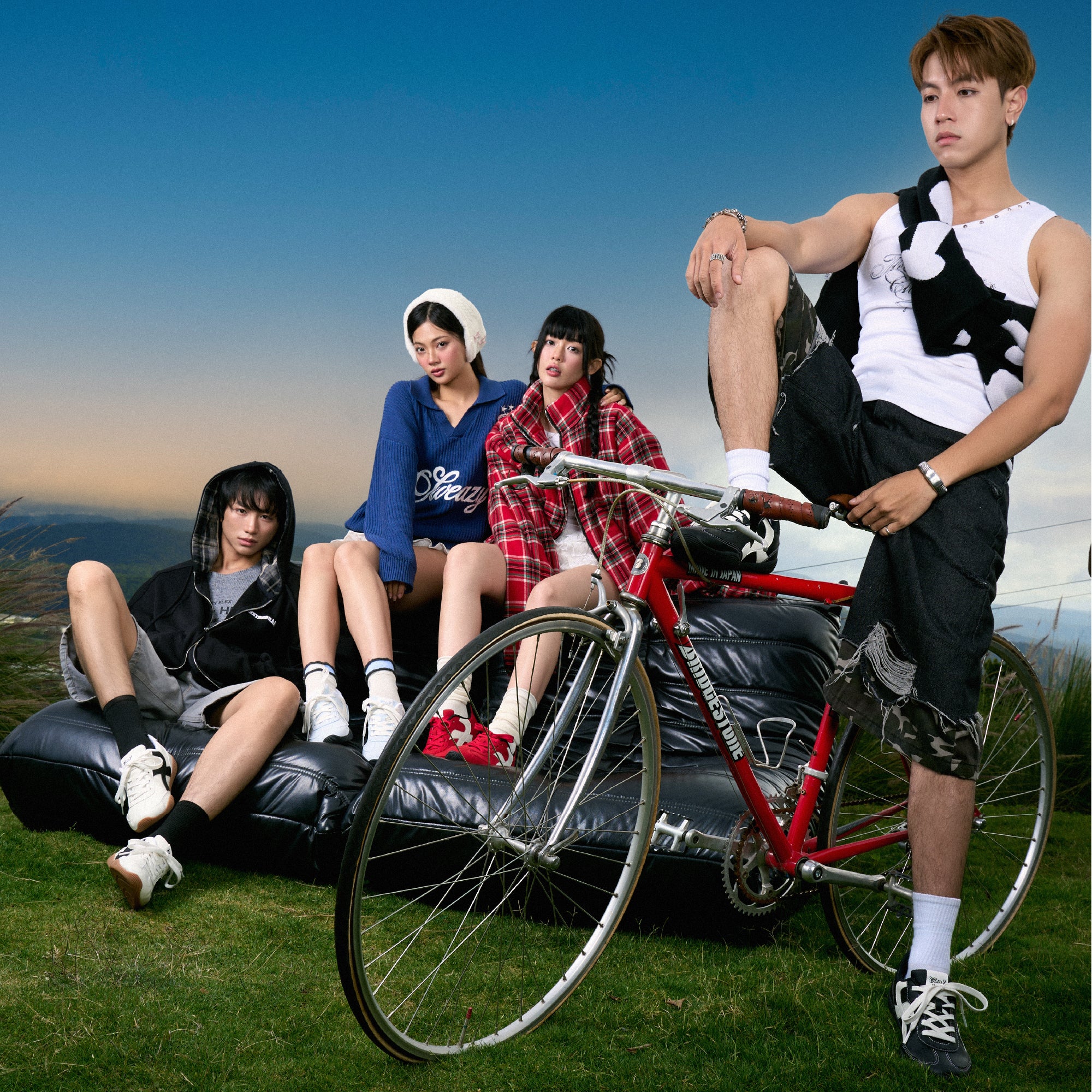 Giày Sneaker Shondo Class 7 Đế Thấp Unisex Màu Đỏ