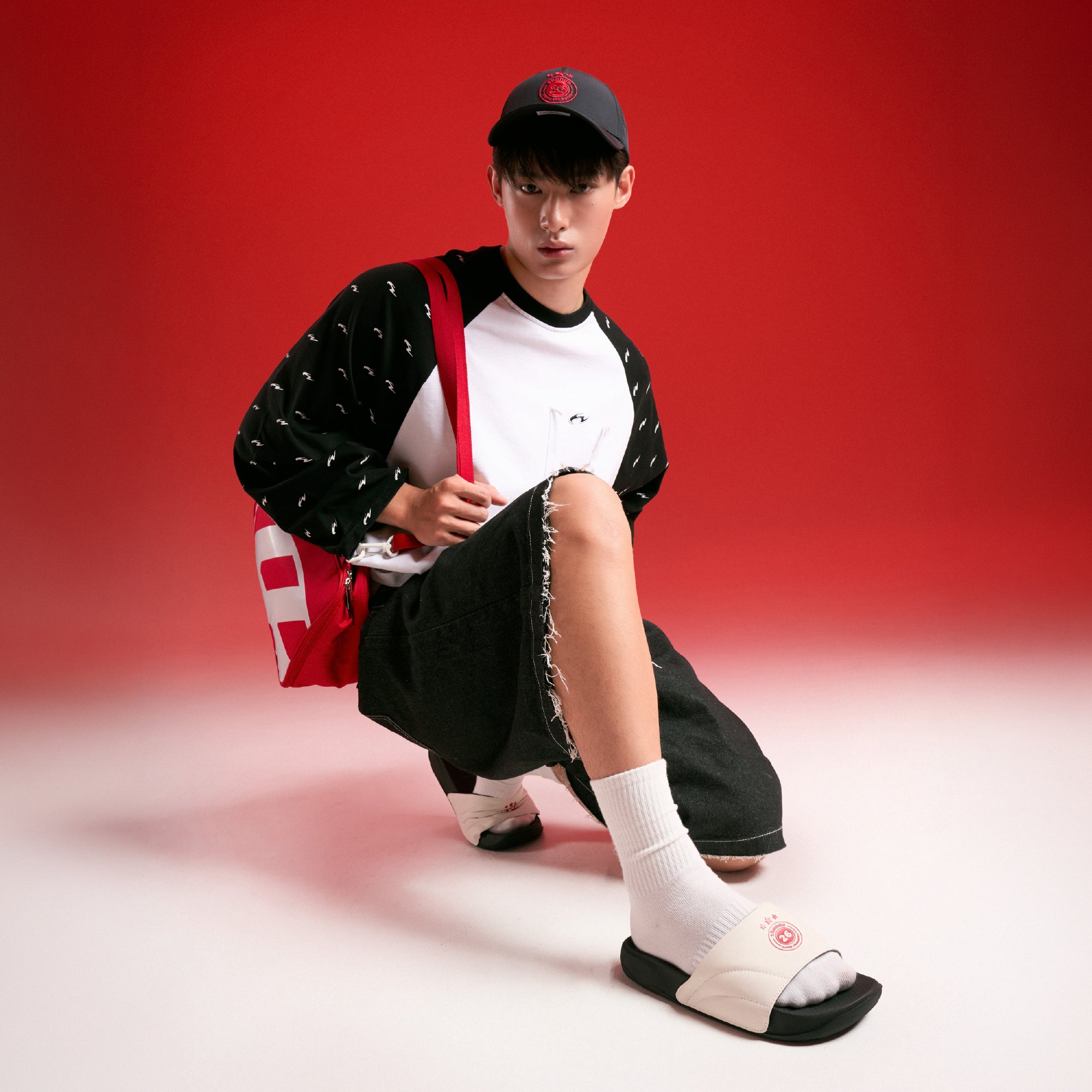 Dép Trendy 7 CHAMPION 26 nam trắng đen