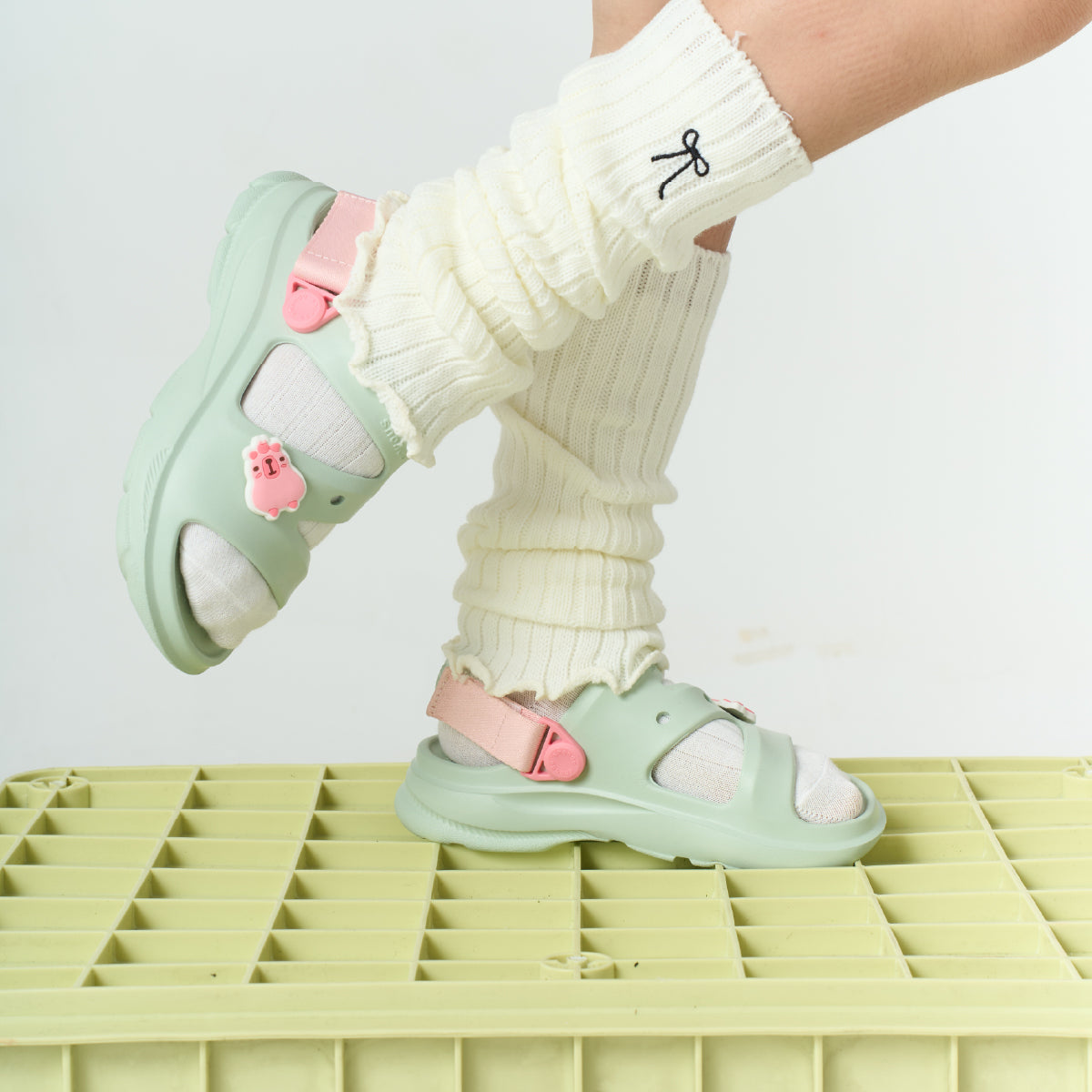Sandal FX bé gái nhựa đúc xanh ngọc