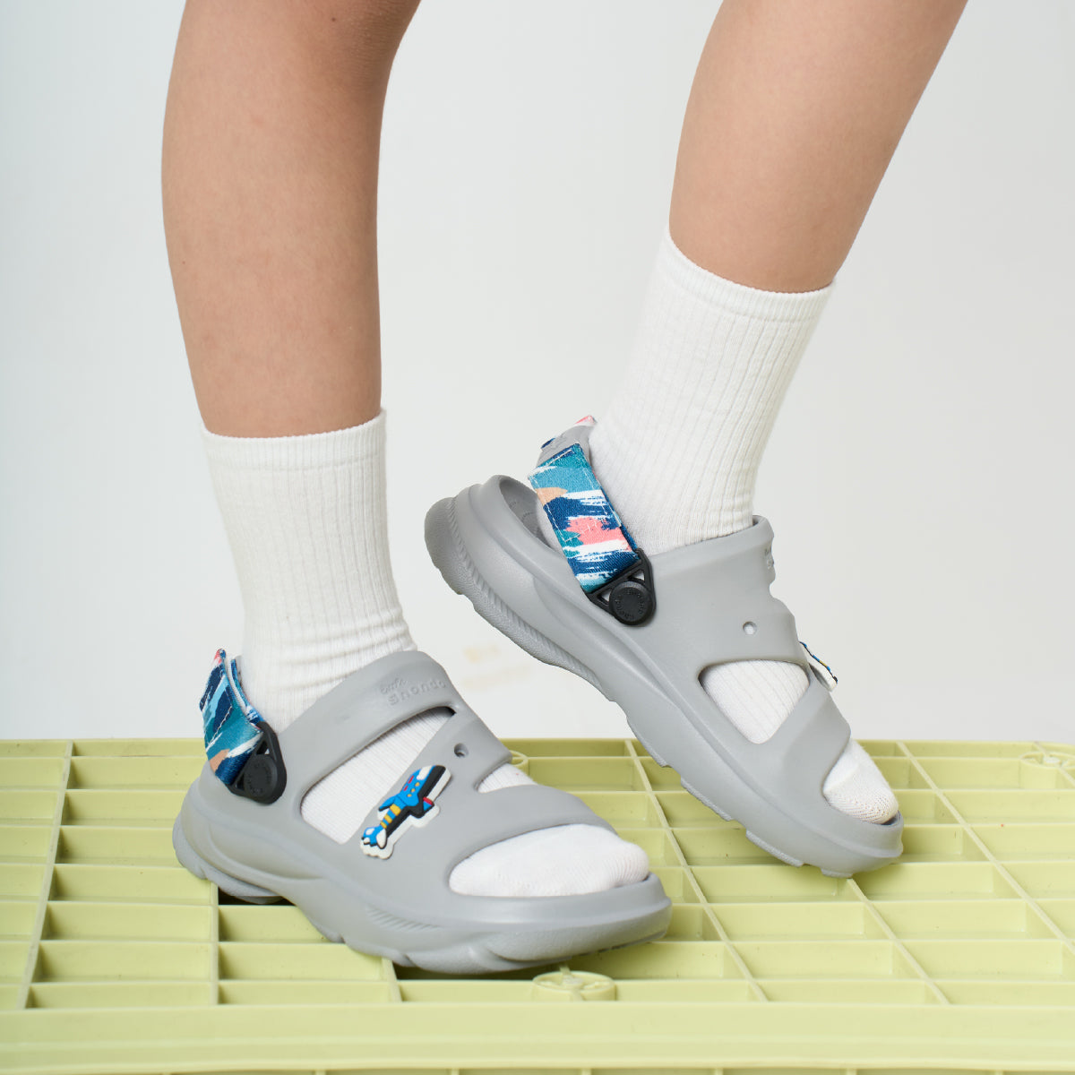 Sandal FX bé trai nhựa đúc xám