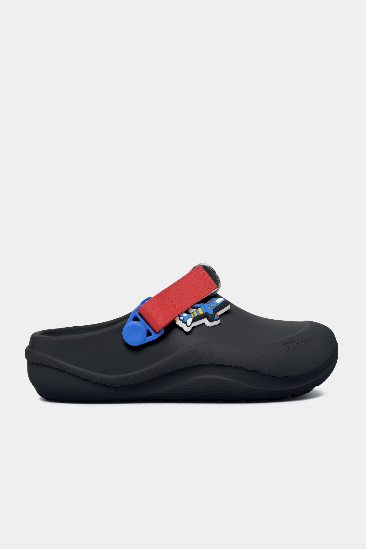 Clog Little Suke bé trai nhựa đúc đen