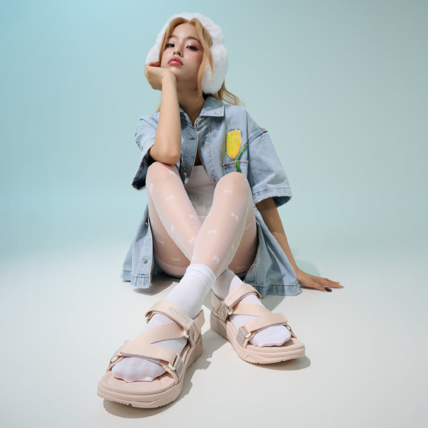 Sandal F8M thể thao nữ quai chéo hồng